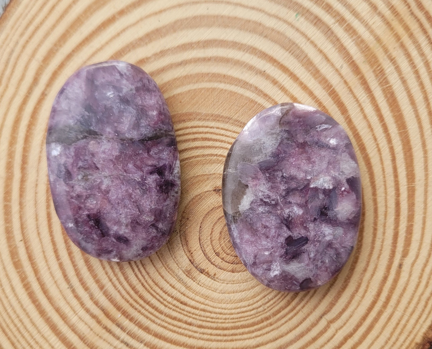 Lépidolite - Pierre de poche Créa'Clo