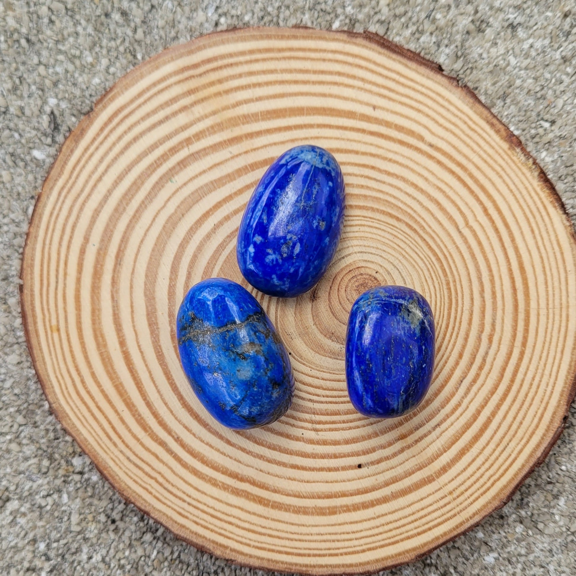 Pierre roulée Lapis lazuli (Taille moyenne)