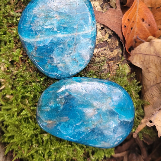 Apatite bleue - Pierre plate