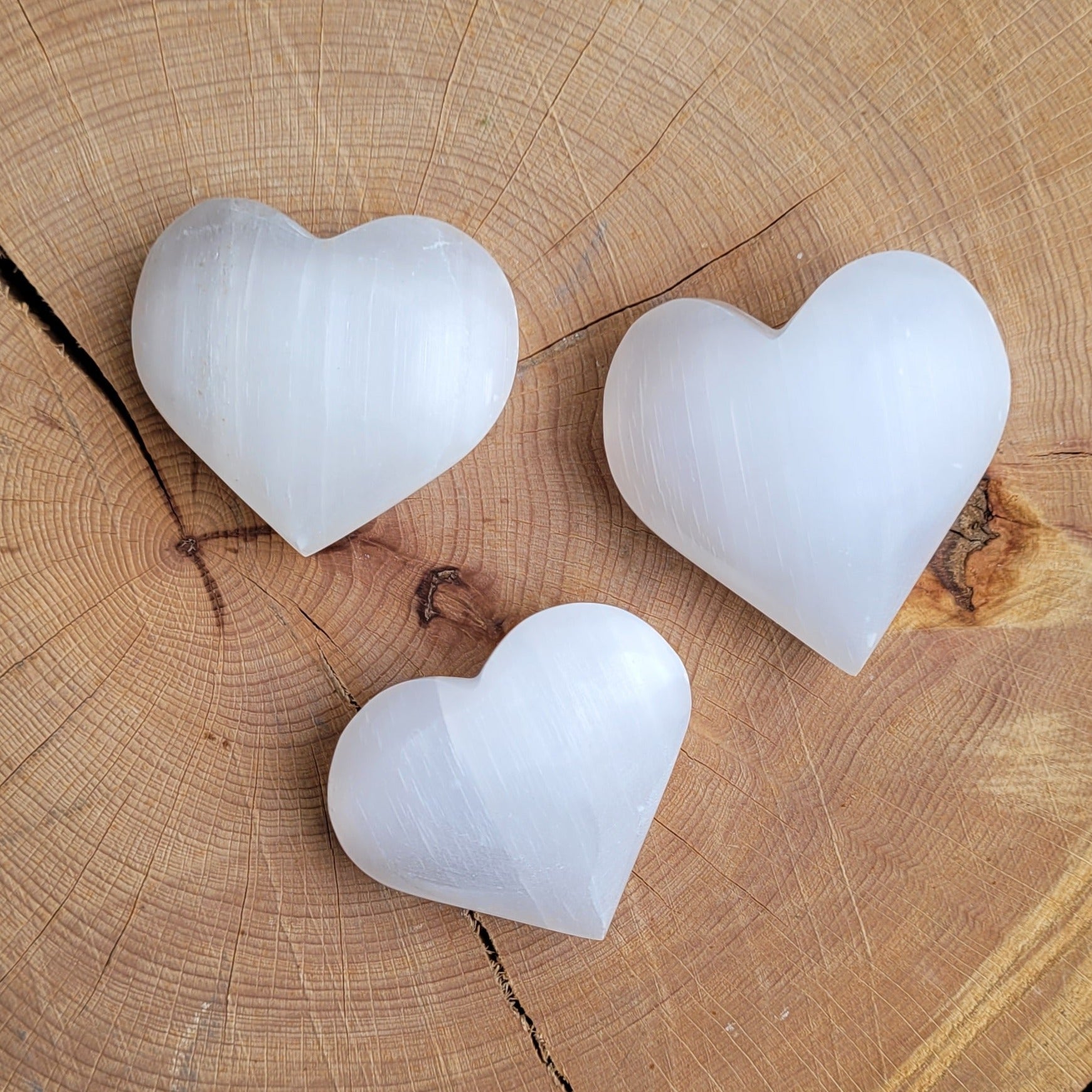 Galet coeur en Sélénite Créa'Clo