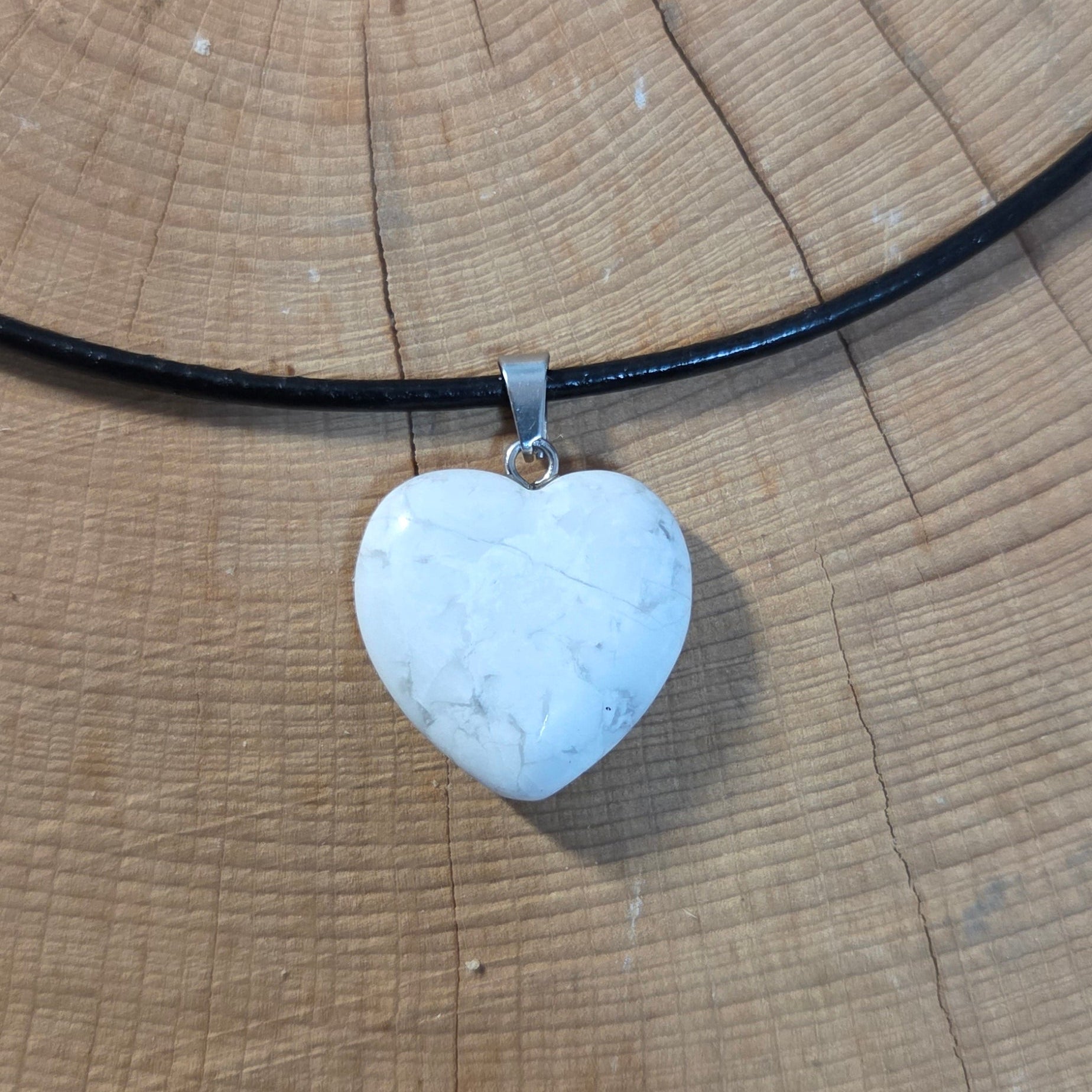 Collier pendentif Howlite - Coeur Créa'Clo