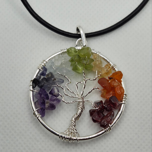 Collier pendentif Arbre de vie 7 chakras Créa'Clo