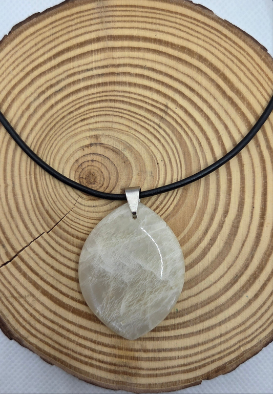Collier Pierre de lune beige - forme Créa'Clo