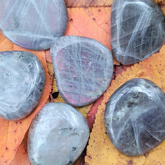 Labradorite violette - Pierre plate Créa'Clo