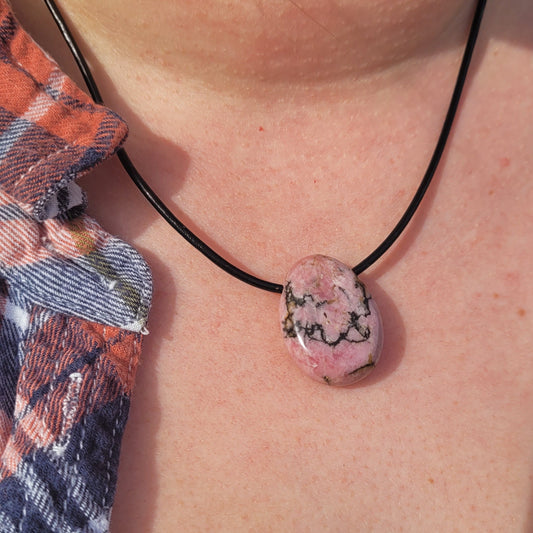 Collier pendentif Rhodonite Créa'Clo